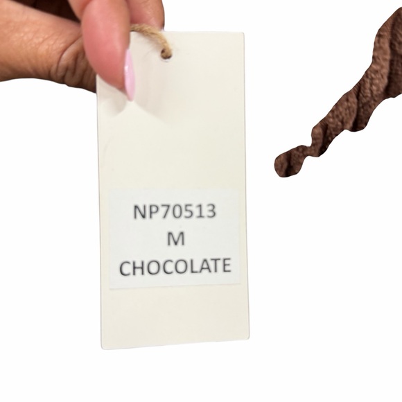 New in rust-colored corduroy sleeveless jumpsuit - Picture 4 of 5